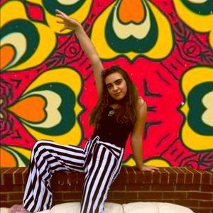 Meet your Posher, Samara